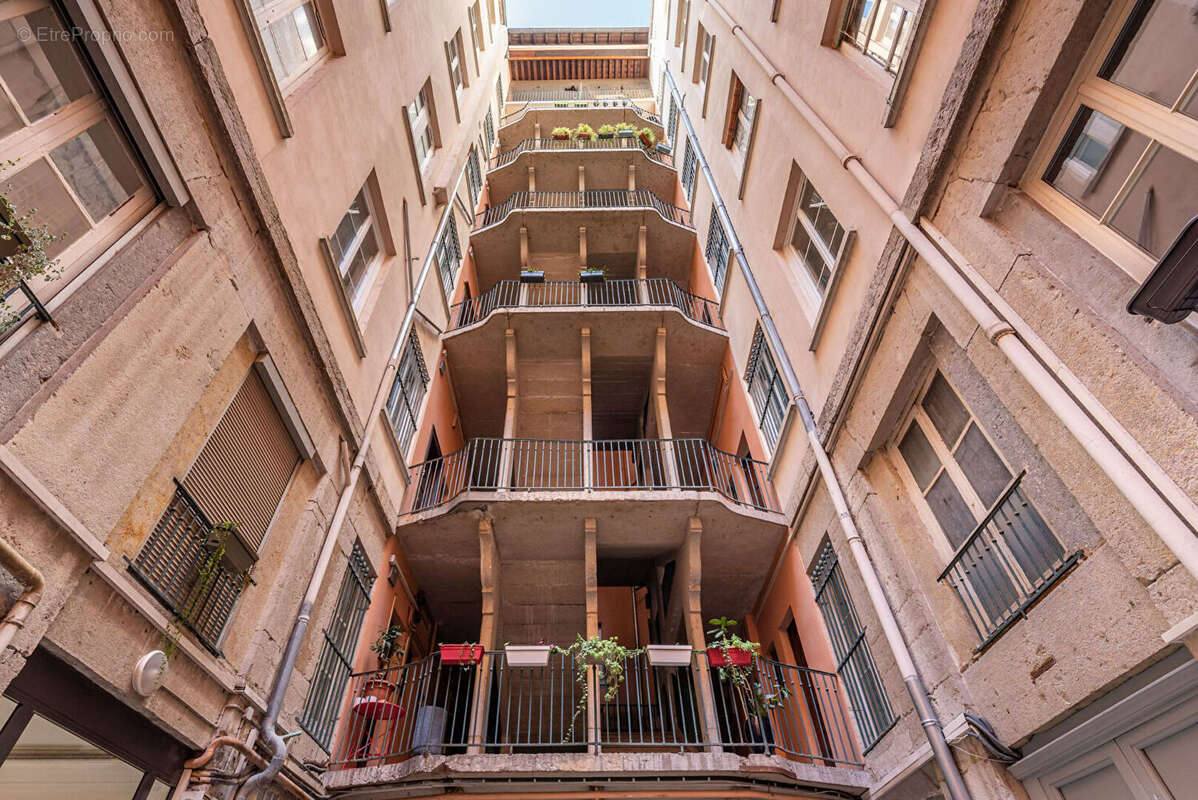 Appartement à LYON-1E
