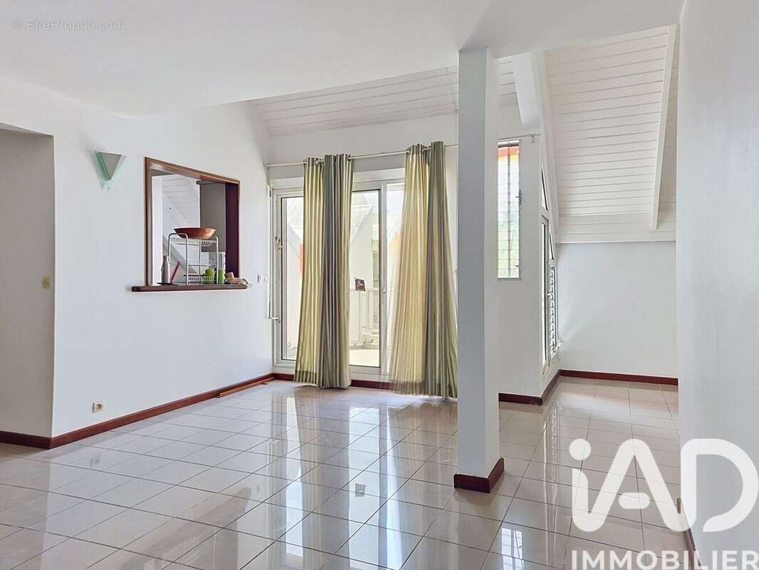 Appartement 128 m² à Les Abymes  - photo 8