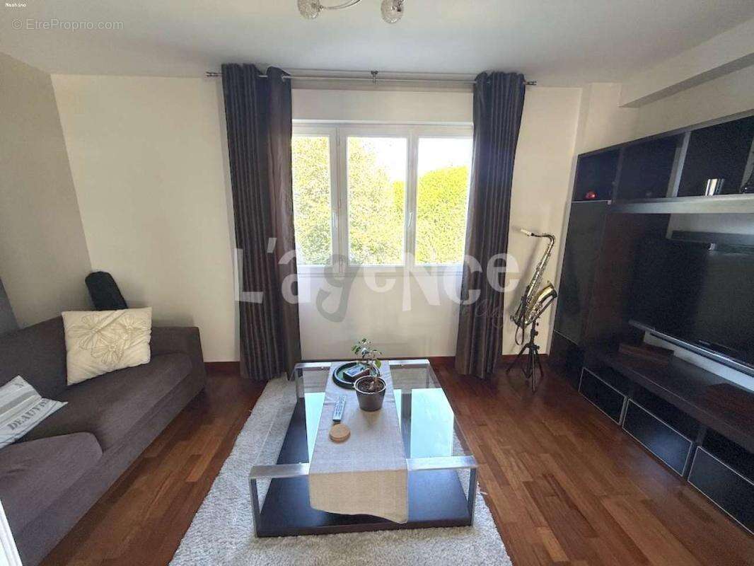 Maison à CLAYE-SOUILLY