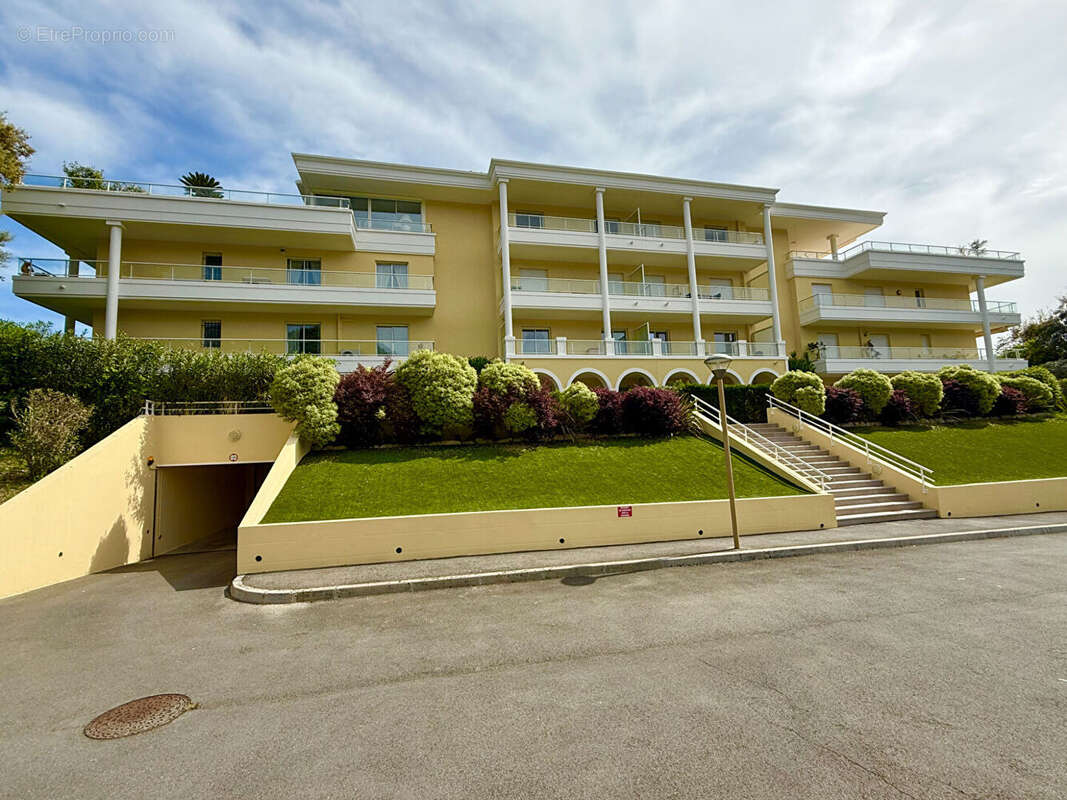 Appartement à MANDELIEU-LA-NAPOULE