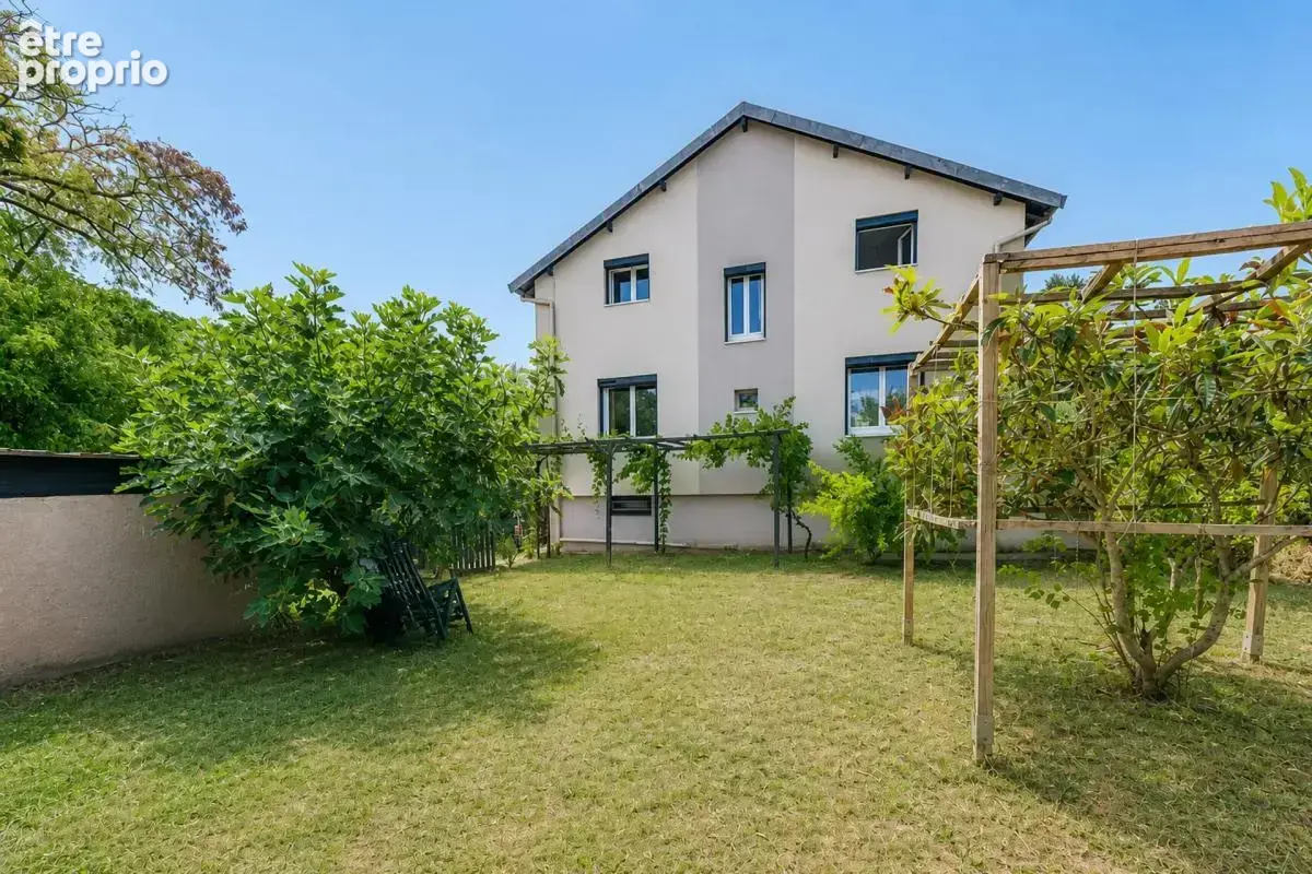 69400 - ARNAS - Maison familiale de 133 m² avec terrain - photo 11