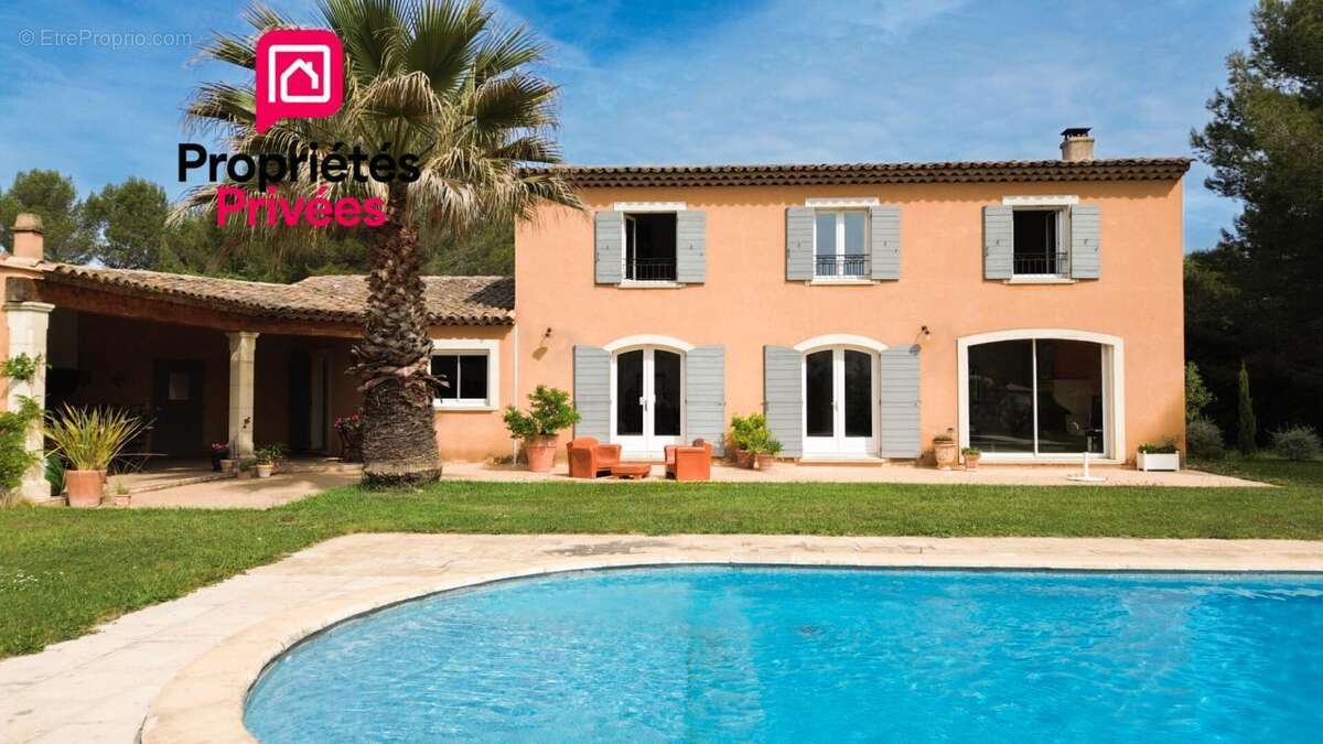 Maison à MEYRARGUES