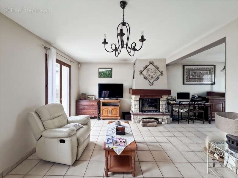 Maison à ARC-SUR-TILLE