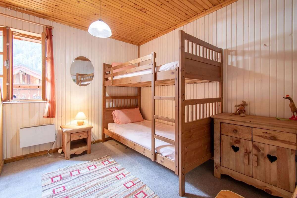 Un chalet traditionnel de 6 chambres et 4 salles de bain dans un hameau recherché proche du centre de Morzine - photo 11
