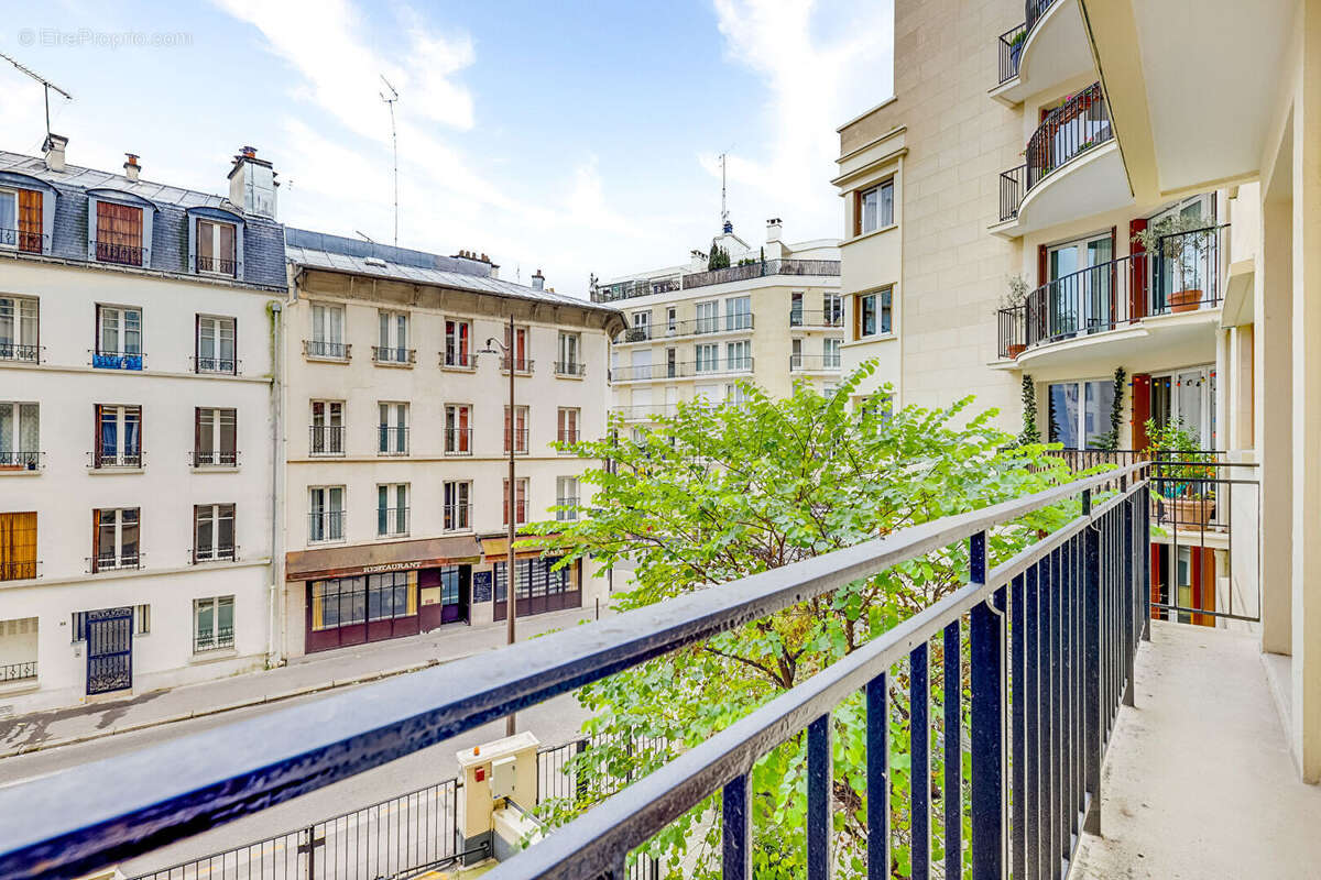 Appartement à PARIS-14E