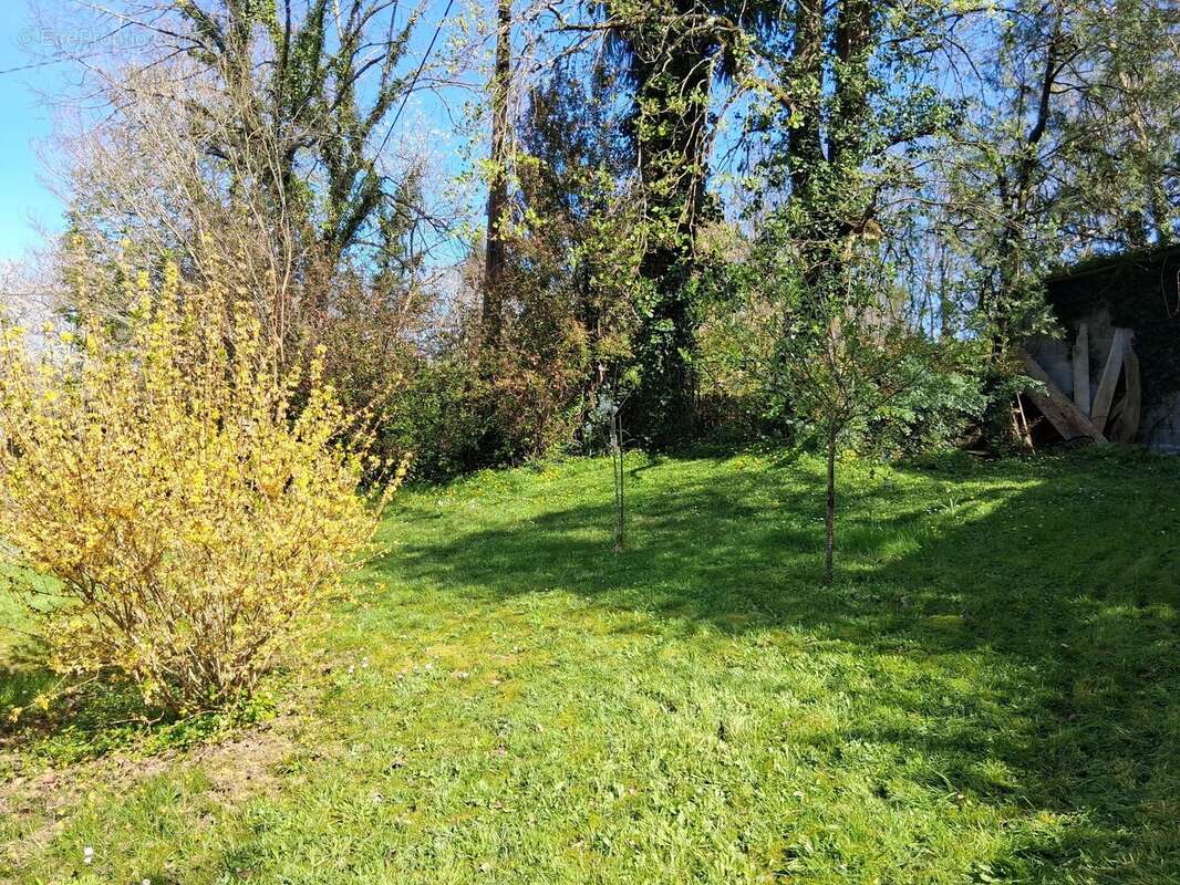 Maison à CASTAGNEDE