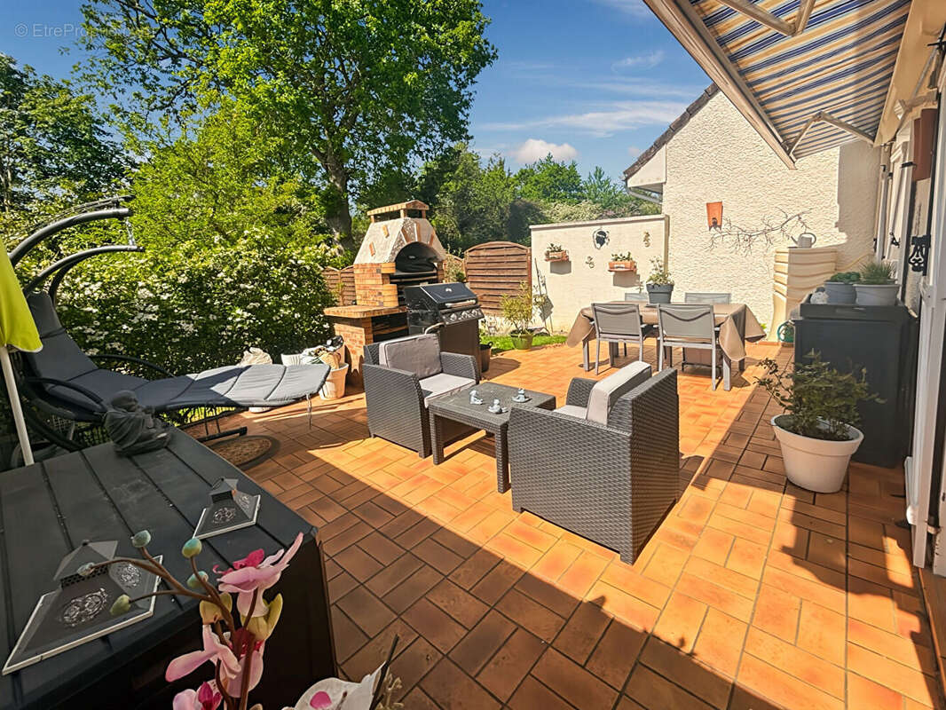 Maison à CESSON