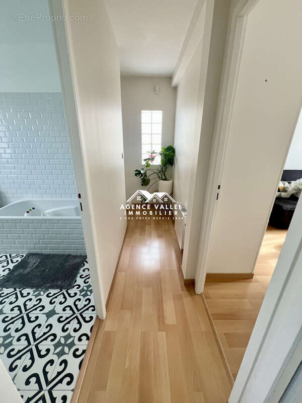 Maison à SAINT-PIERRE-DU-PERRAY