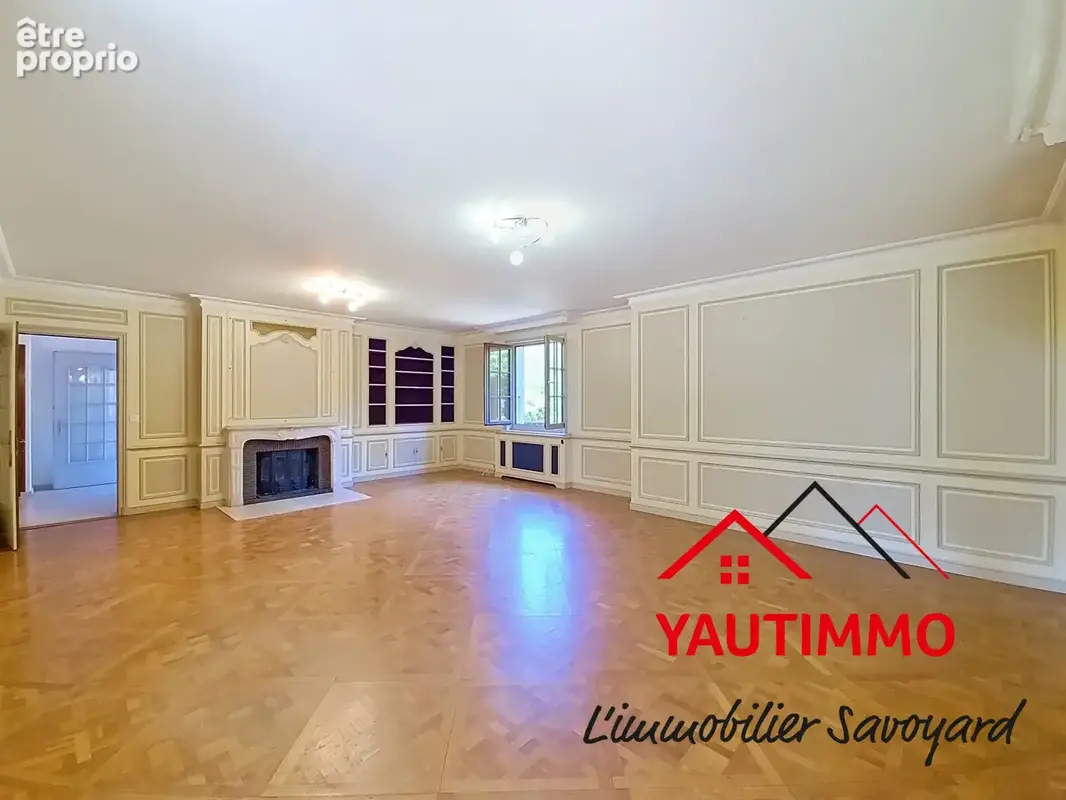 CRANVES-SALES   Maison 243 m2   Terrain 860 m2   5 chambres   Possibilité 2 appartements   Grand garage - photo 8