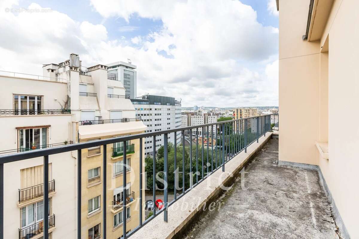 Appartement à PARIS-16E