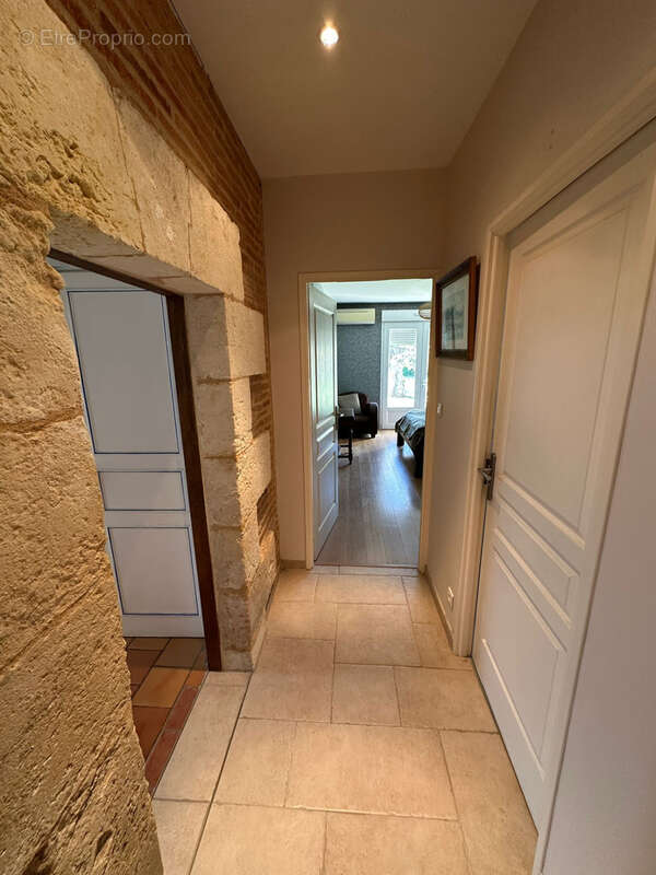 Maison à SAINT-CHRISTOPHE-DE-DOUBLE