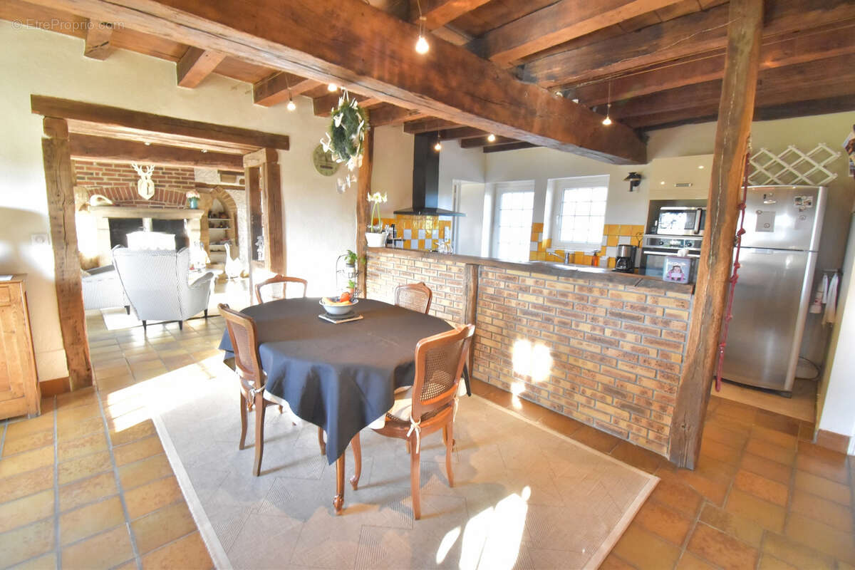 Maison à SAINT-MENOUX