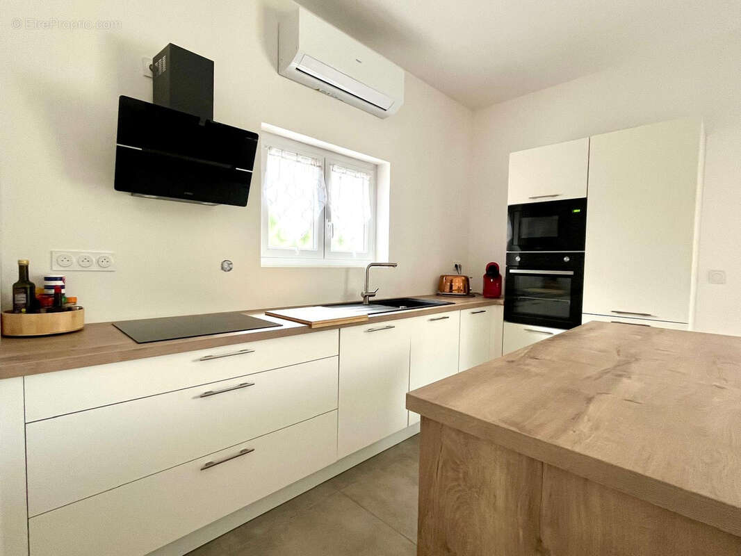 Maison à PAREMPUYRE