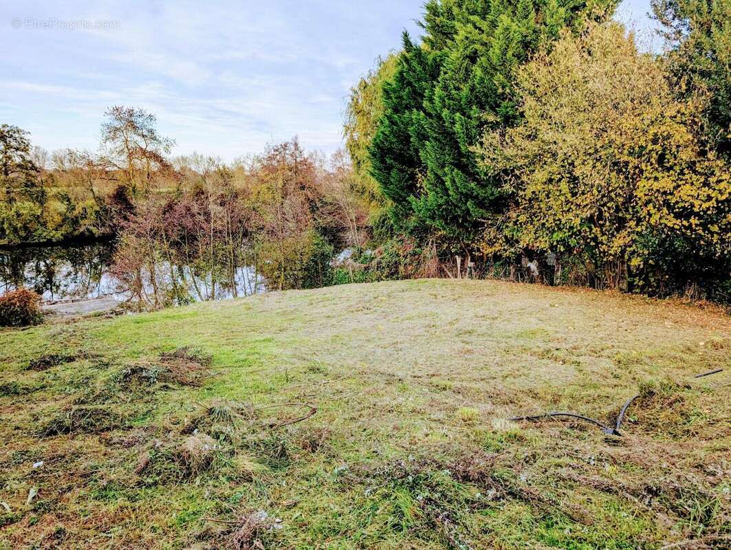 Photo 3 - Terrain à LA FLECHE