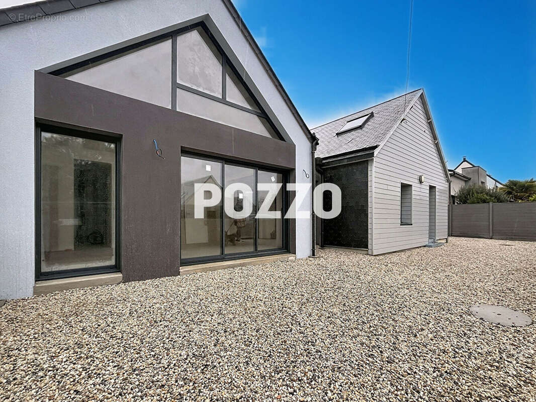 Maison à SAINT-PAIR-SUR-MER