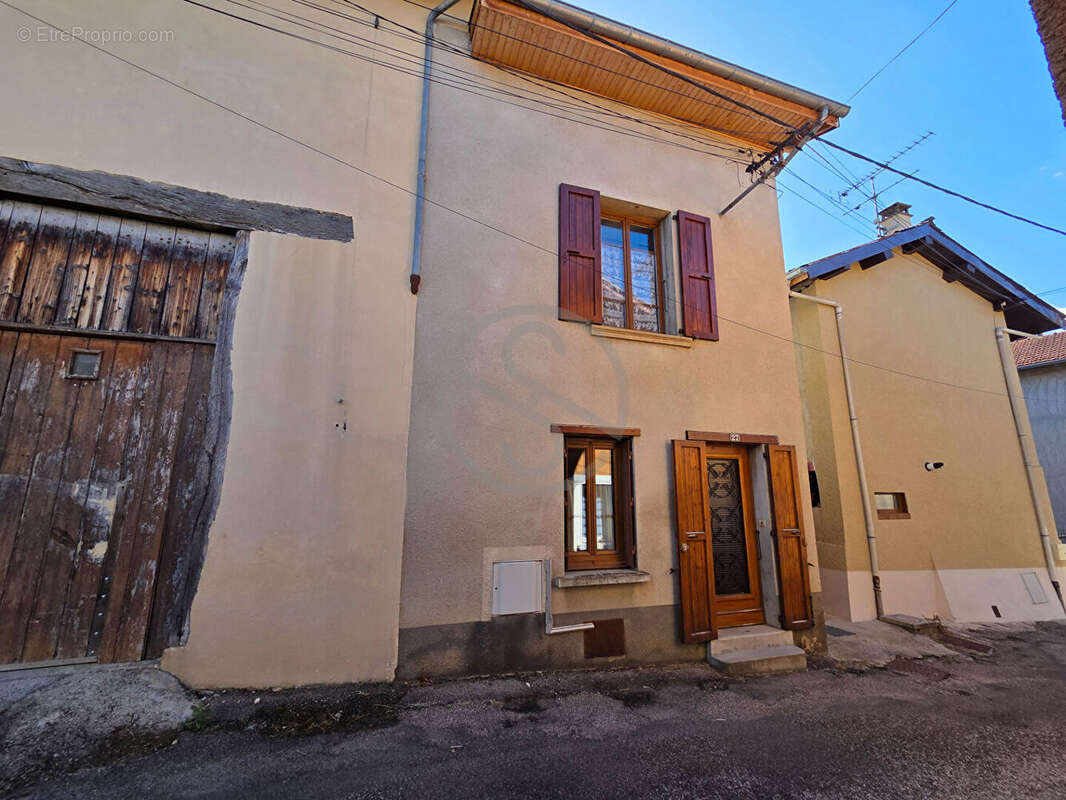 Maison à LA COTE-SAINT-ANDRE