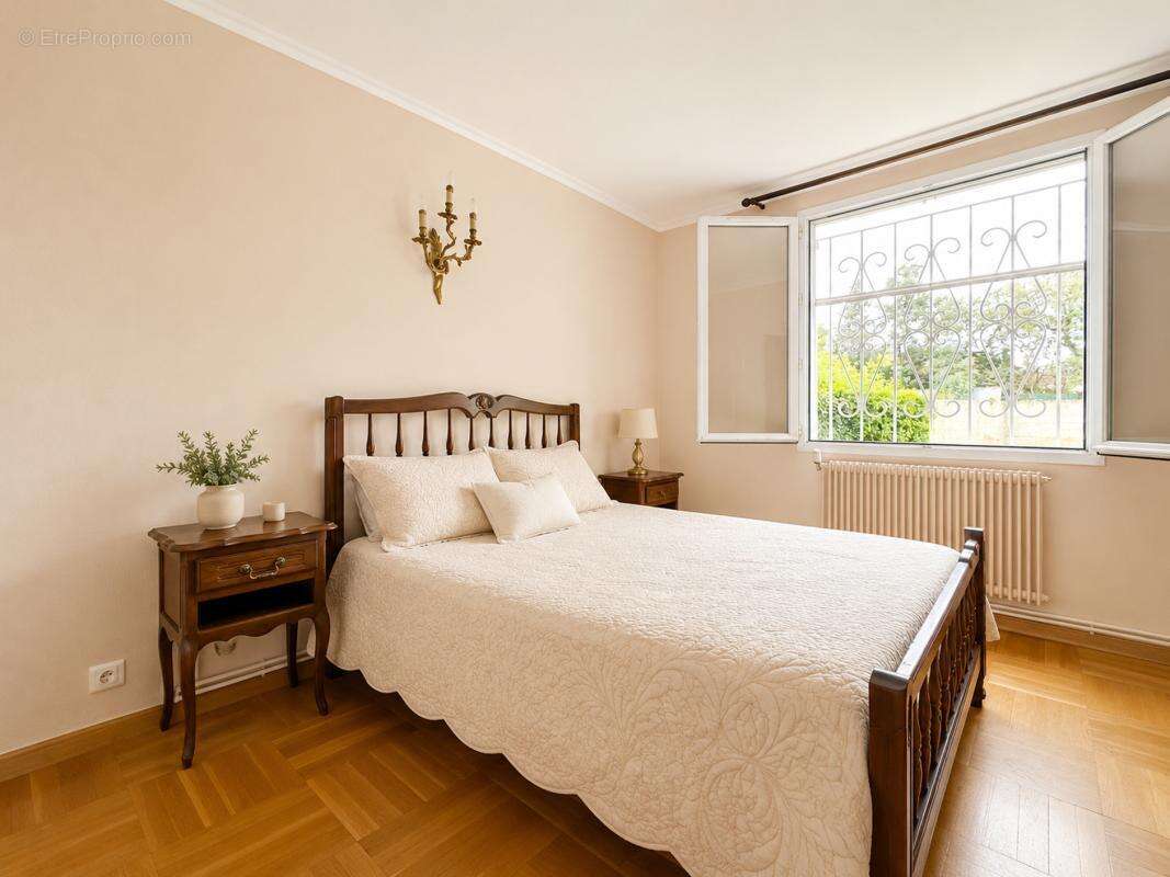 Maison 96 m² à Villeneuve-Les-Avignon  - photo 6