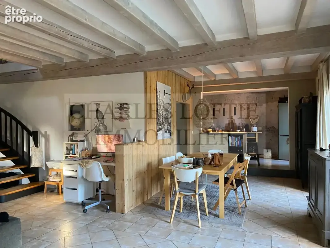 Superbe propriete en pierre comprenant 2 maisons d’habitation avec piscine sur un terrain de 1145 m². - photo 4
