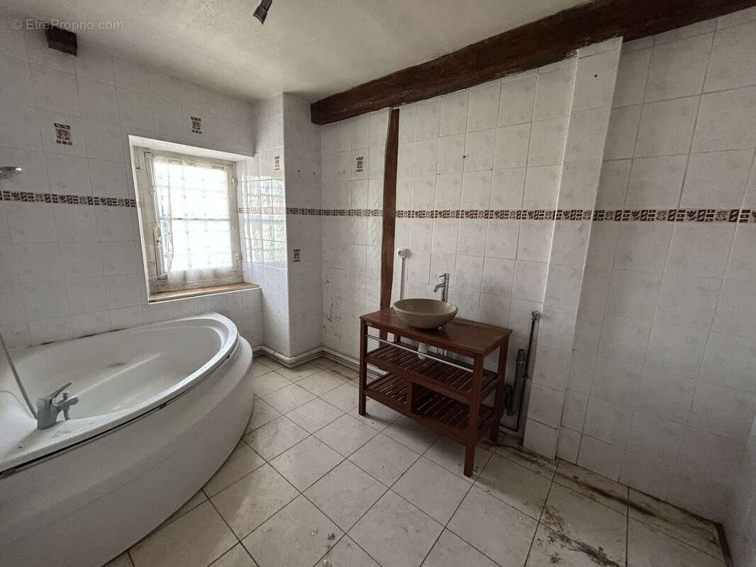 Maison à COURPALAY