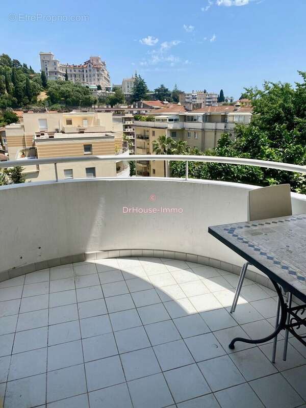 Appartement à MENTON