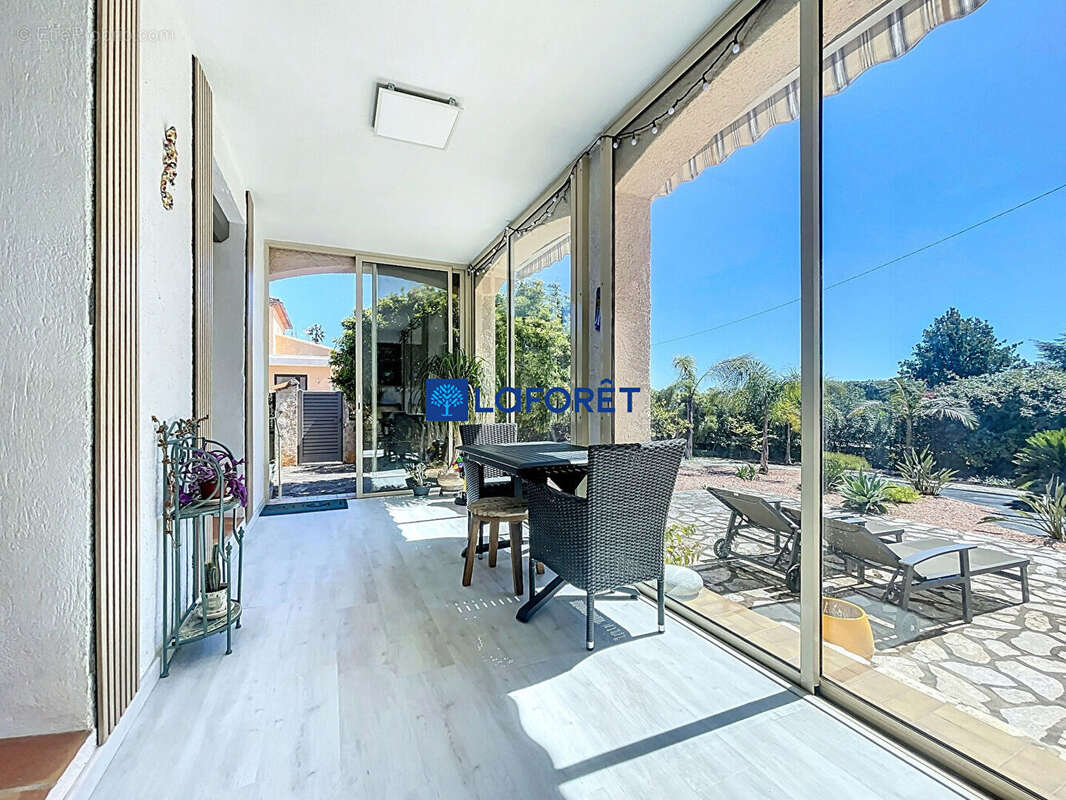 Maison à CARQUEIRANNE