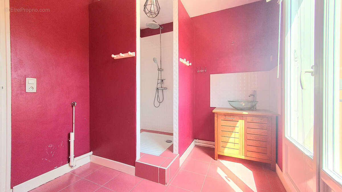 Appartement YZEURE CENTRE 108.12m2 - photo 14