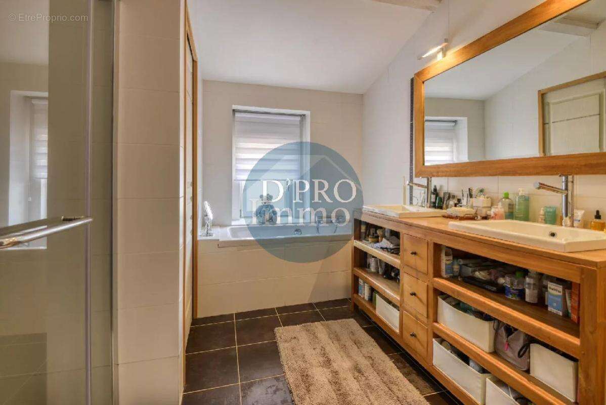 Maison à BASSE-GOULAINE