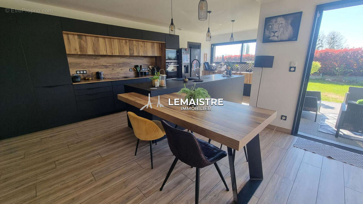 Maison à SAINT-JEAN-DU-CARDONNAY