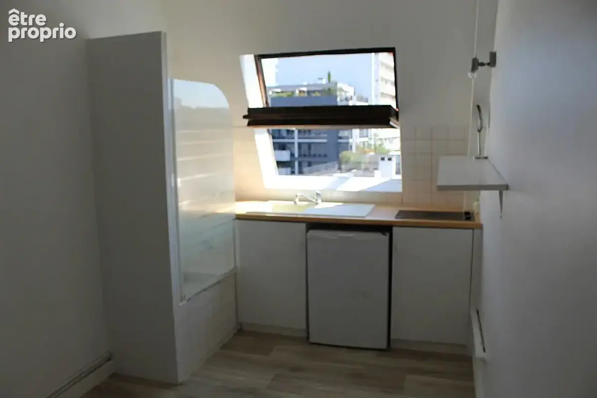 Chambre de service 8.40 m2 - cubage 21.58m3 avec ascenseur - photo 4