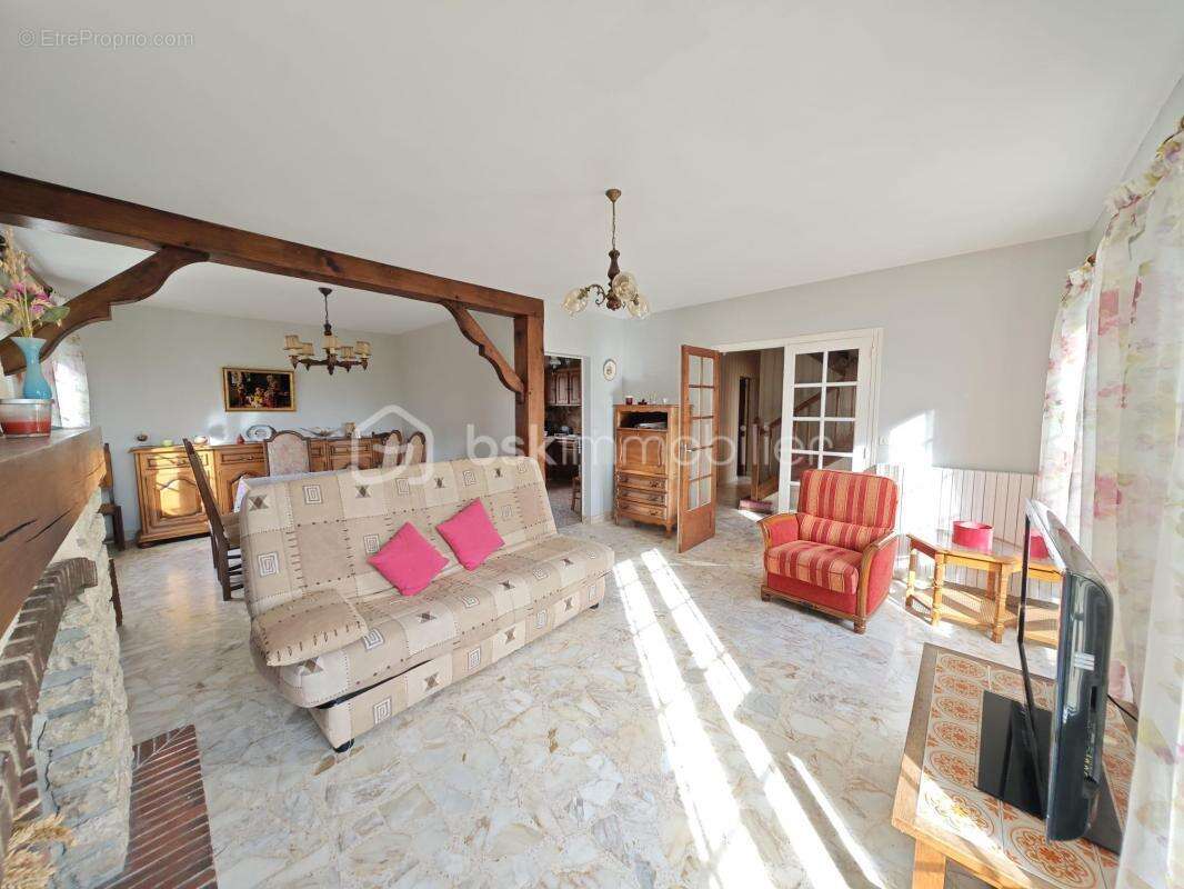 Maison à BOIS-NORMAND-PRES-LYRE