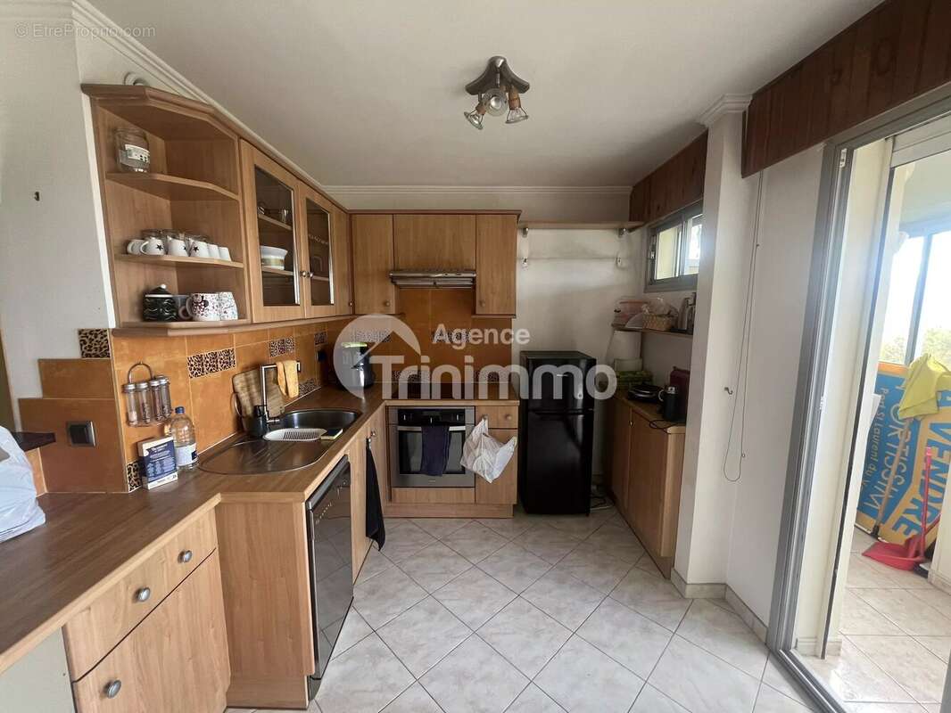 Appartement à SAINT-LAURENT-DU-VAR
