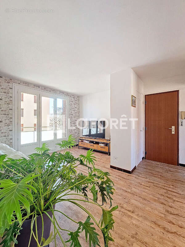 Appartement Nimes 3 pièce(s) 64.58 m2 - photo 6