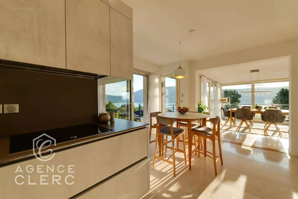 Maison à VEYRIER-DU-LAC