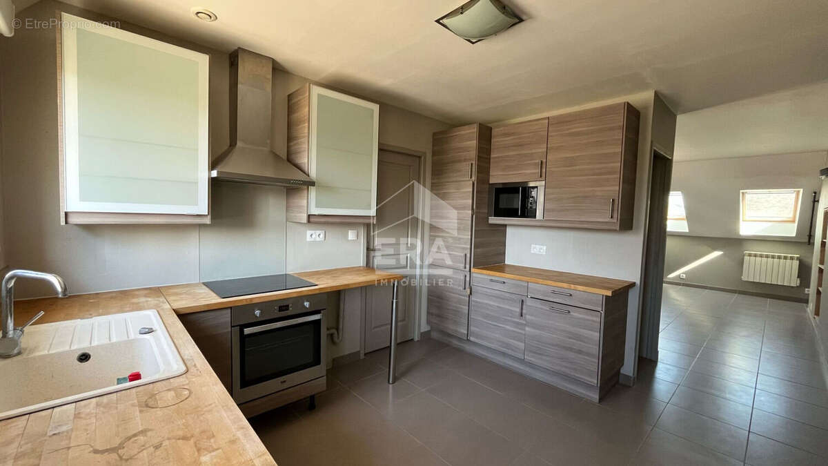 Appartement à INTVILLE-LA-GUETARD