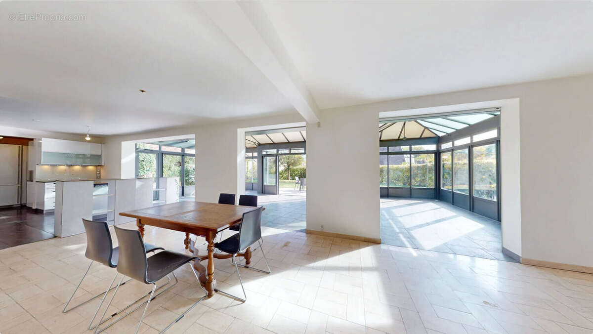 Maison à CHAMPS-SUR-MARNE