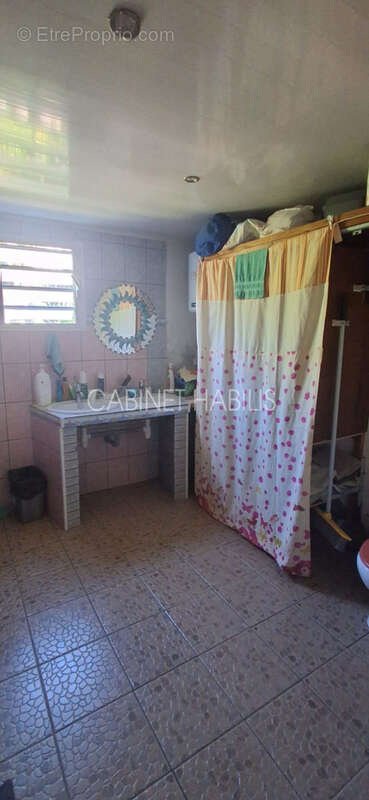 A vendre - une maison f6 de 114.56 m2 environ - saint-joseph - 239 000 € - photo 8
