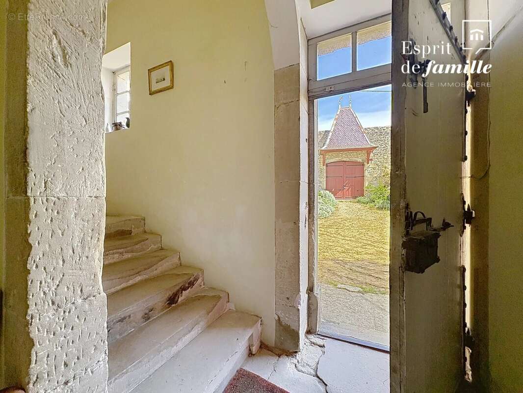 Maison à CHARMES-SUR-L'HERBASSE