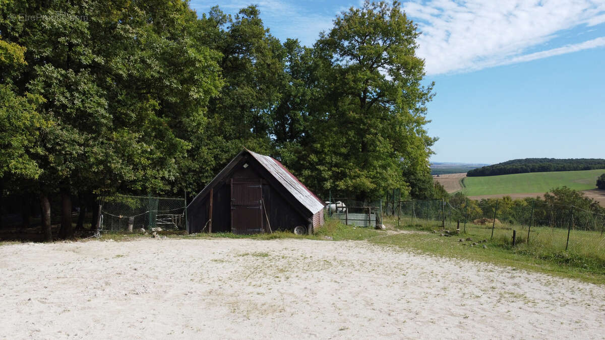 Maison à LA SAULSOTTE