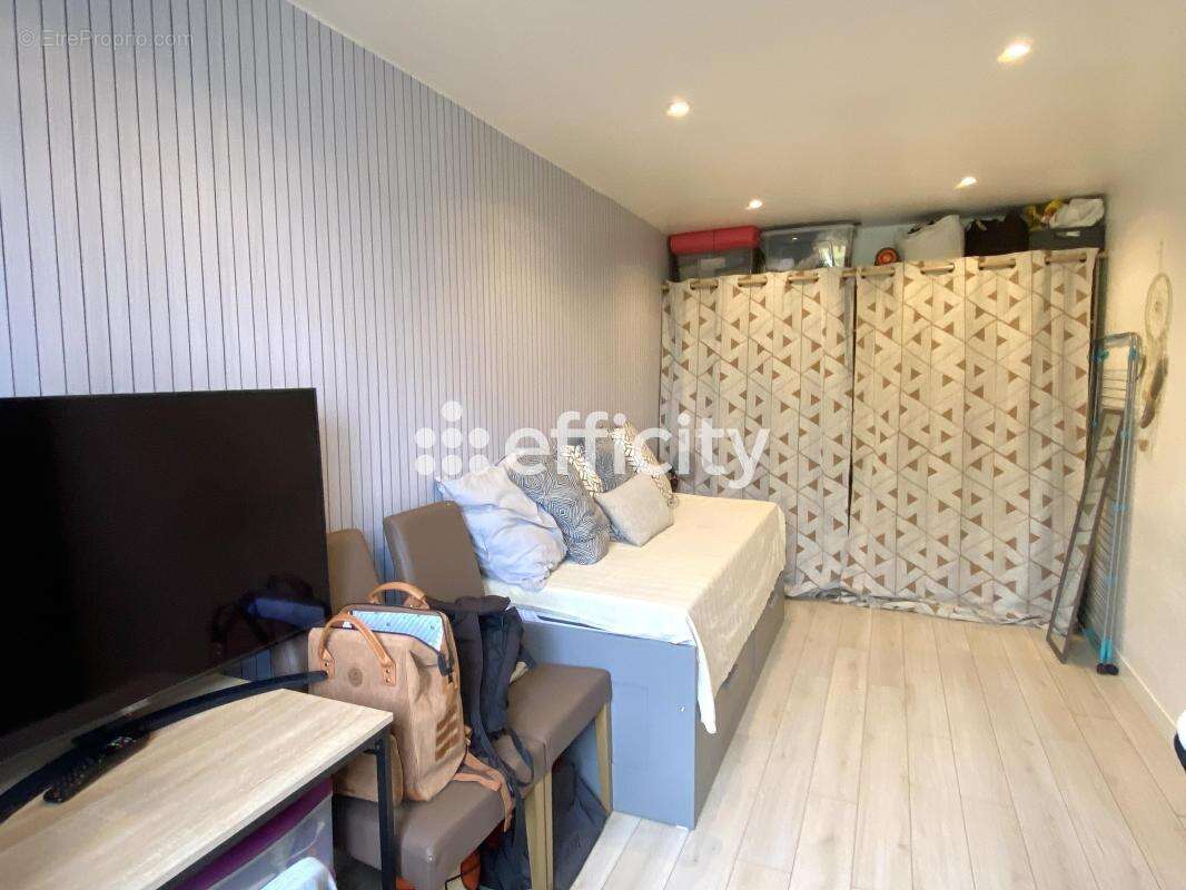 Appartement à NEUILLY-PLAISANCE