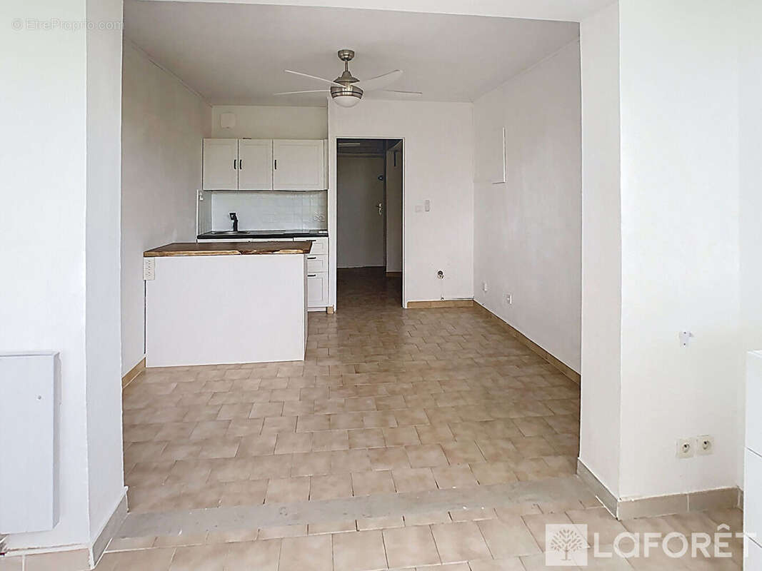 Appartement à SAUSSET-LES-PINS