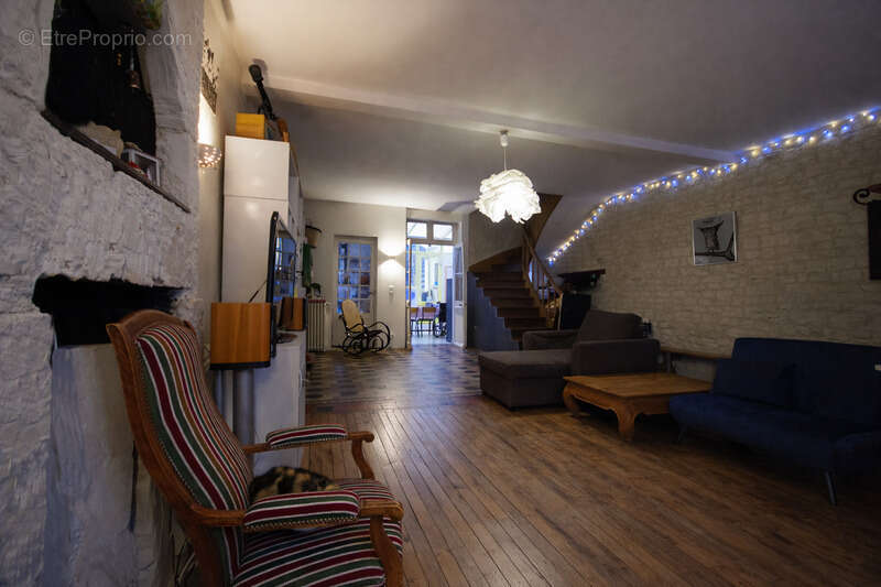Maison de ville 5/6 pièces à vendre à CHATELLERAULT (86) - photo 7