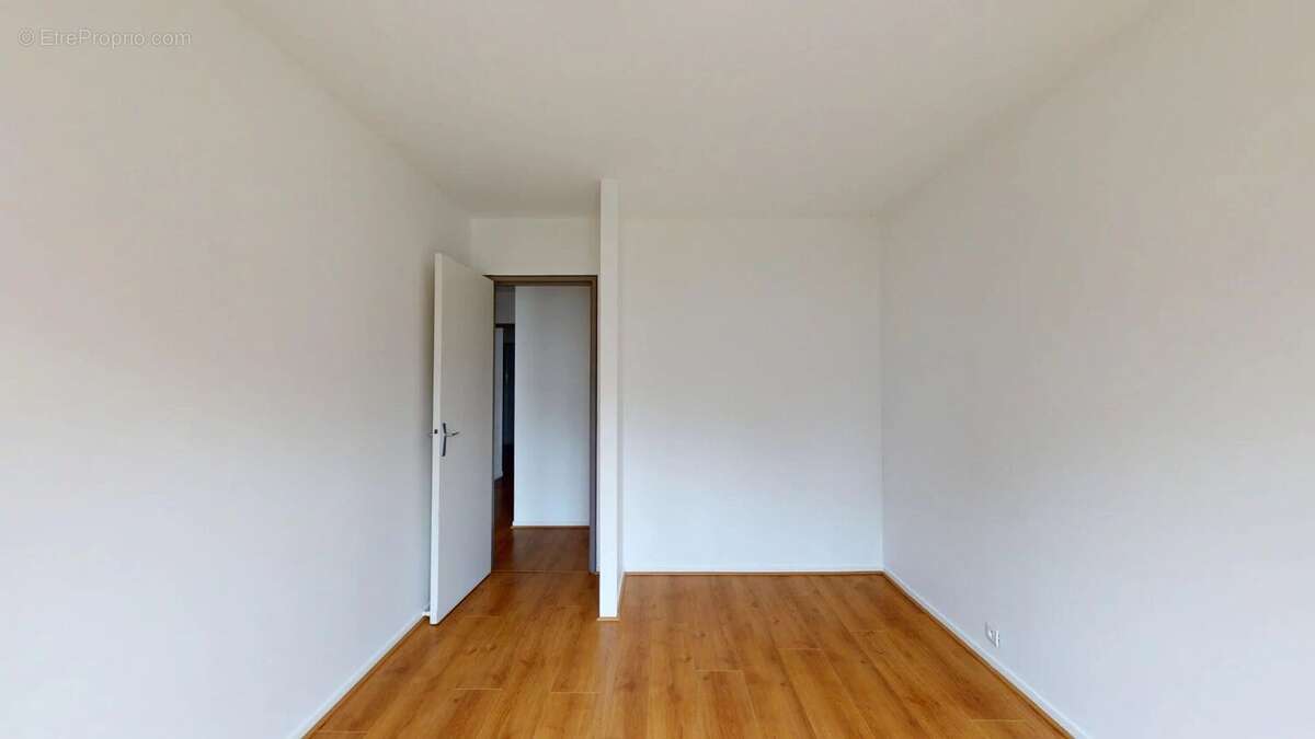 Appartement à CHENNEVIERES-SUR-MARNE