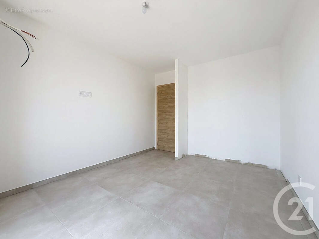 Appartement 62 m² à Santa-Lucia-Di-Moriani  - photo 26