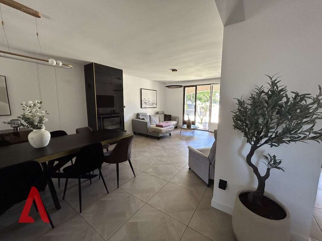 Maison à NEZIGNAN-L'EVEQUE