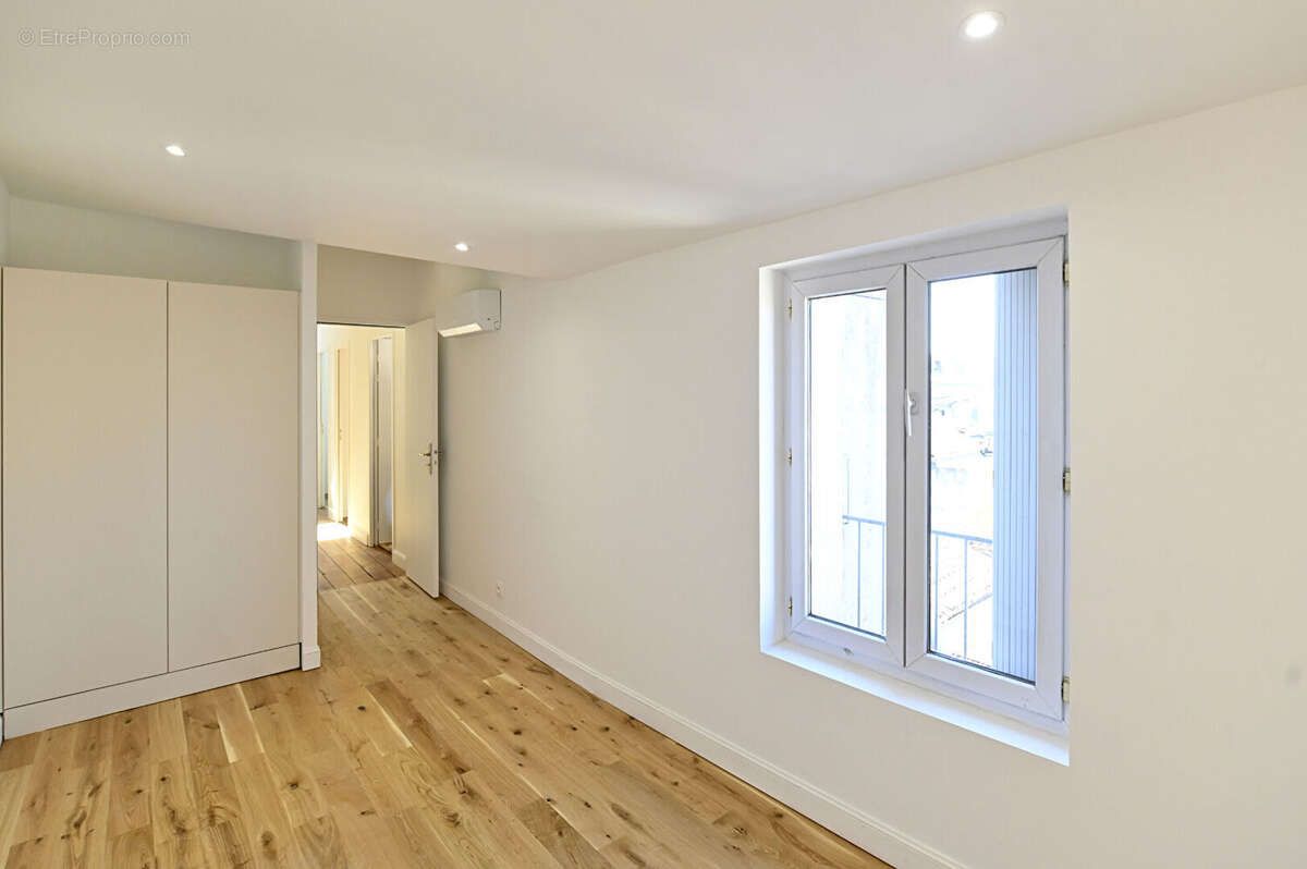 Bordeaux Coeur Chartrons - Appartement T3 de 70 m² entièrement rénové - photo 5