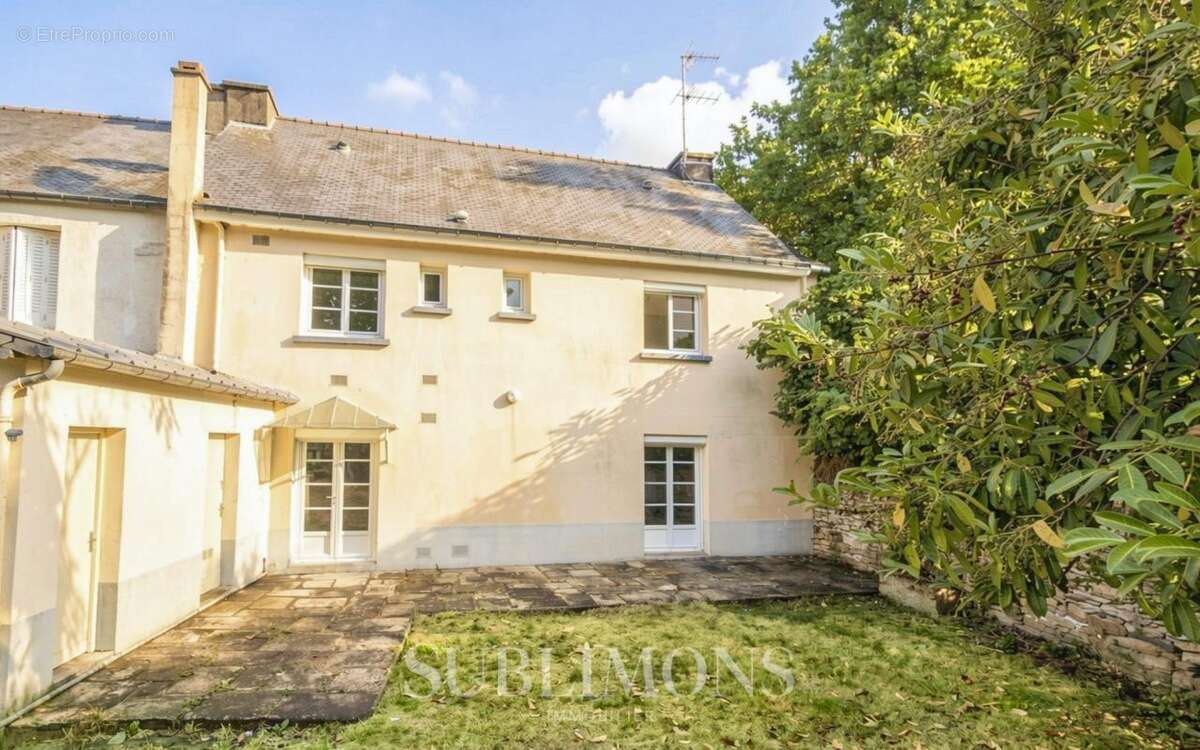 Jolie Maison de ville de 118m² dans une charmante commune aux p - photo 2