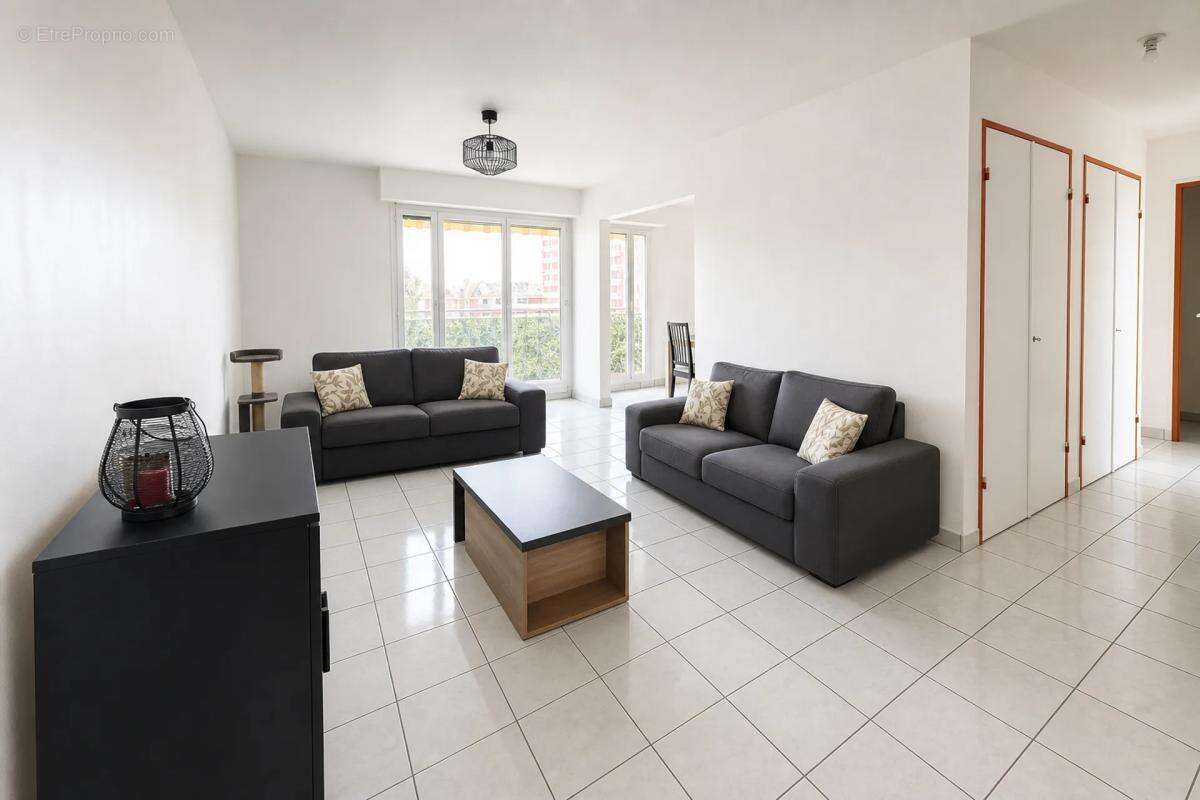 Appartement à RILLIEUX-LA-PAPE