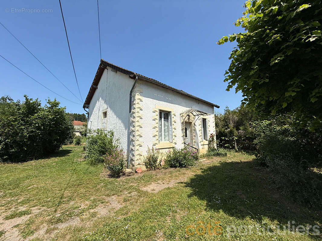 Maison à SAINT-AMAND-MONTROND