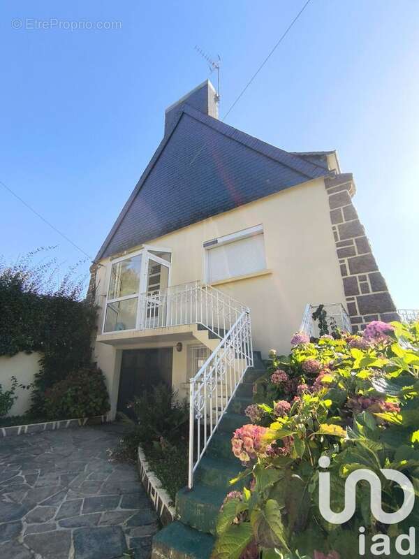 Photo 2 - Maison à CARHAIX-PLOUGUER