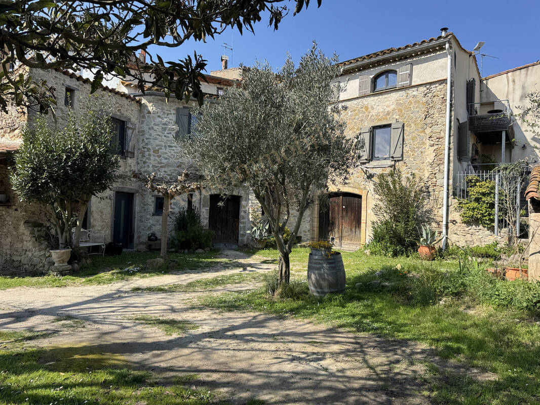 Maison à SAINT-HILAIRE